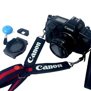 Canon EOS 650 35mm SLR Film Camera EF 50mm 1.8 Lens Speedlite 200E Flash Bundle